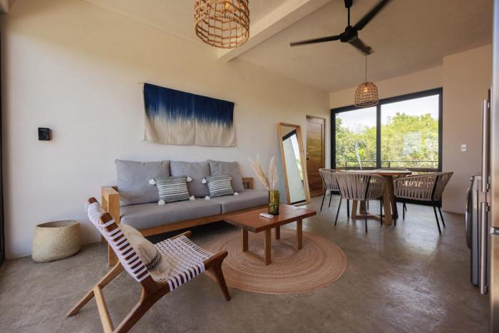 Cozy 2BR Apto Terrace, Pool & AC Steps from Beach