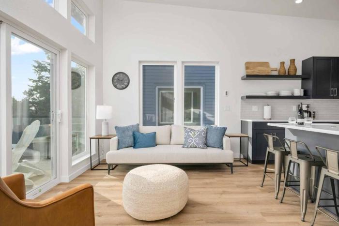 Ebb920 Modern Loft, Heart of Taft District