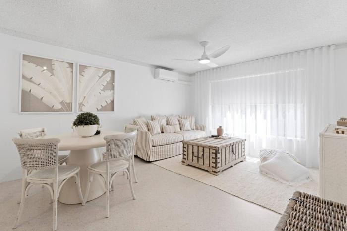 Island Villa Boho-Coastal Escape by the Waterfront