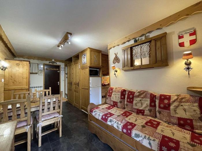 Spacieux Studio Alpin avec Vue et Wifi Inclus - FR-1-852-4