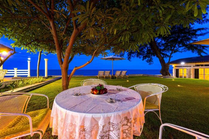 Oceanfront 6 Bedroom Twin Villas - OV6