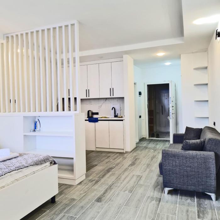 Cozy Studio 1815 Near the Beach with AC and Wi-Fi