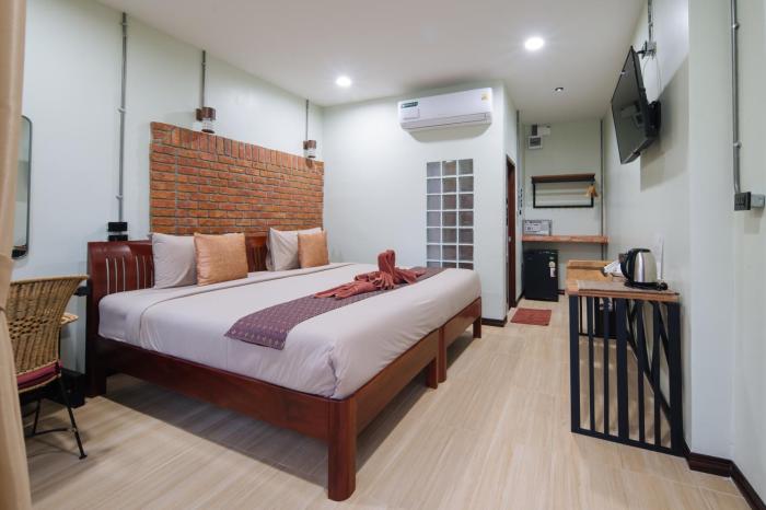Pongphen Guesthouse - SHA Plus Certified