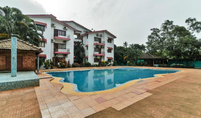 Tropical VIBES RETREAT