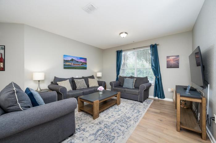 Stunning Vacation Condo - Vista Cay Resort - 2008