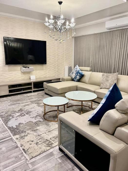 oliphant private House