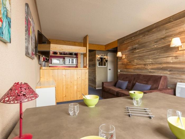 Appartement ski aux pieds avec balcon et wifi - FR-1-346-440