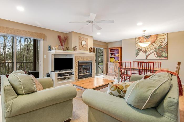 Sea Colony - 56064 Pinewood Dr