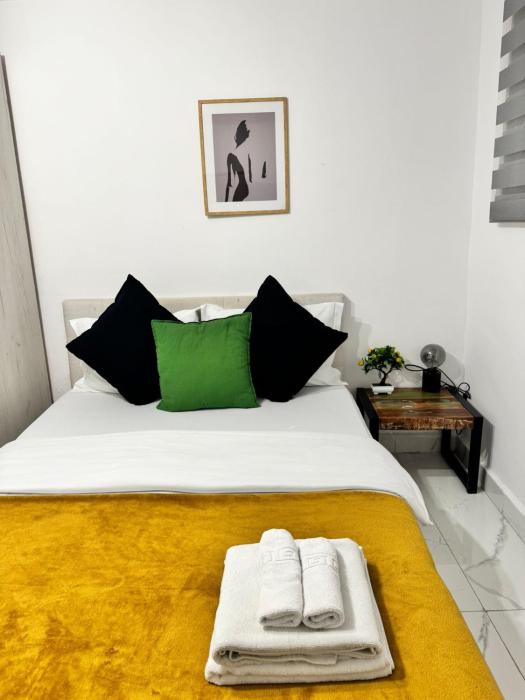 Lower-ground with two separate bedrooms near the center