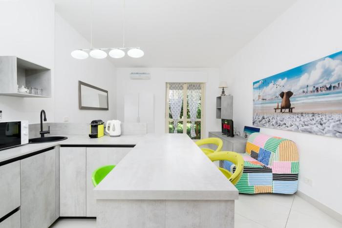 Comodo alloggio a 5 minuti dal mare con possibilità di posto auto