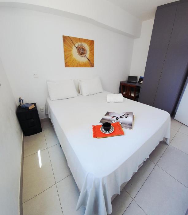 Apto completo! Academia, lavanderia, piscina, comércio!