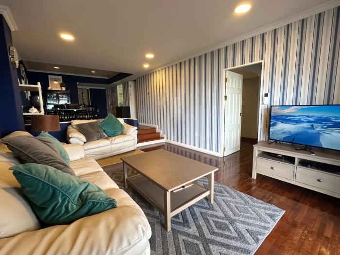 Beachfront condo with 5 star resort facilities