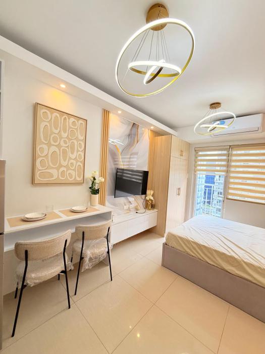 Shell Residences Mall of Asia Caitlins Place