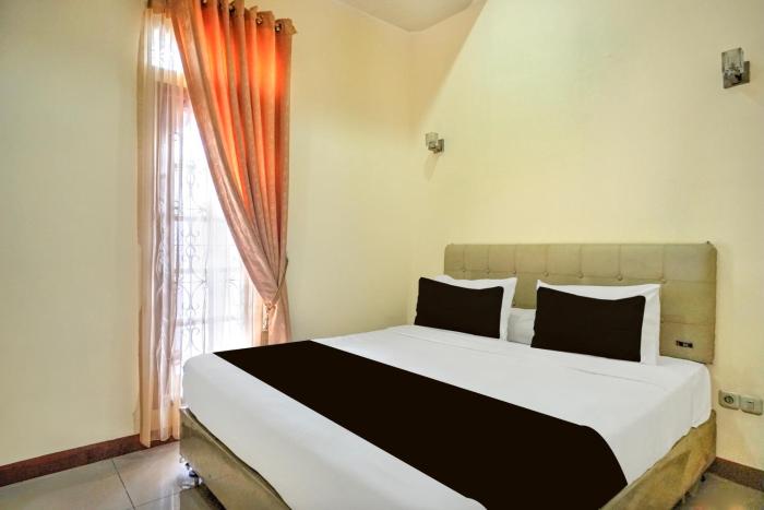 Hotel O Medan near Sun Plaza formerly Medan Baru House