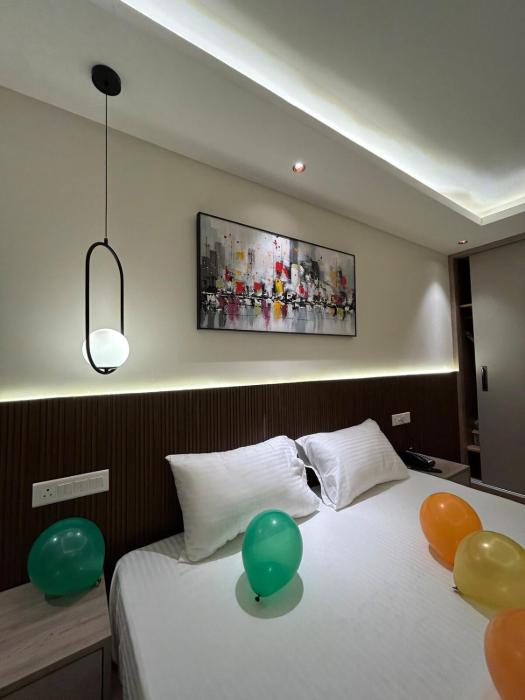 Modern Ghar Studio - Expo Mart - hourly booking available