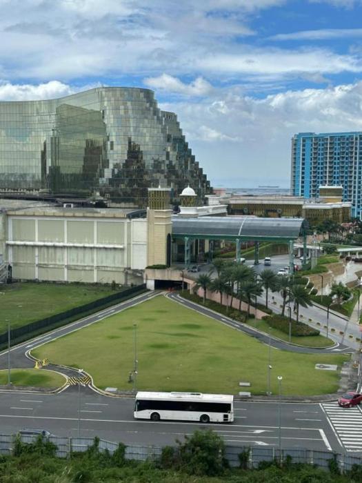 Bright Unit with Balcony near Okada & Airport-6C