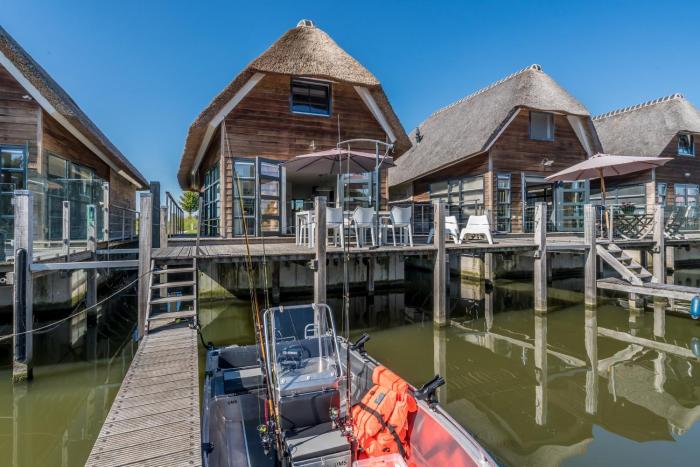 Nautic Rentals - Watervillas Zuiderhoeve
