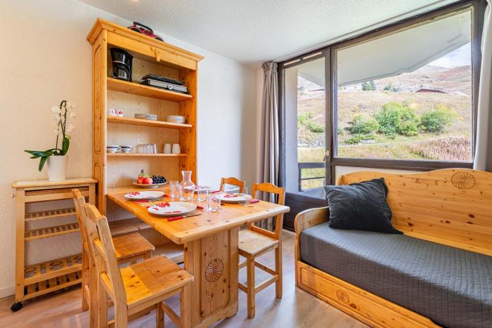 Cosy Apartment Next to Val Thorens Ski In-Out