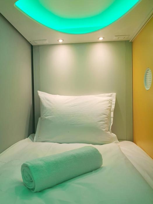 Green Cube Capsule Hostel