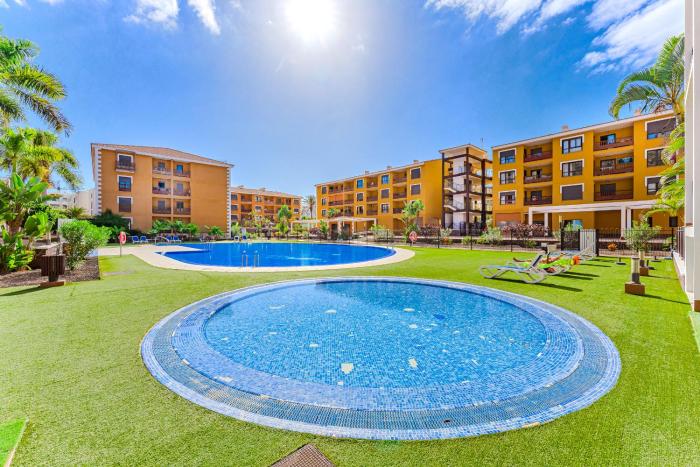 PALM-MAR Paradise with pools and AC