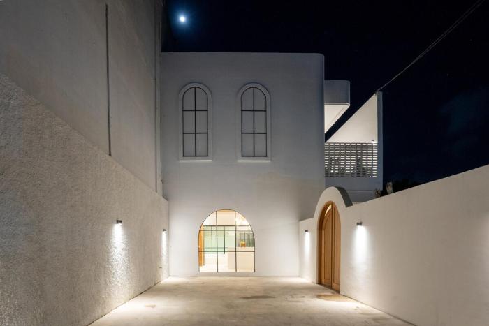 Leva Villa - Luxury 3BR Jimbaran