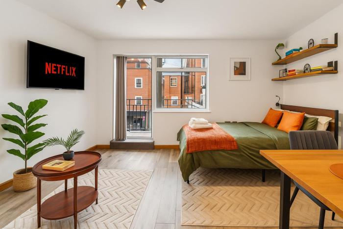 Urban Elegance Studio - KING CROSS