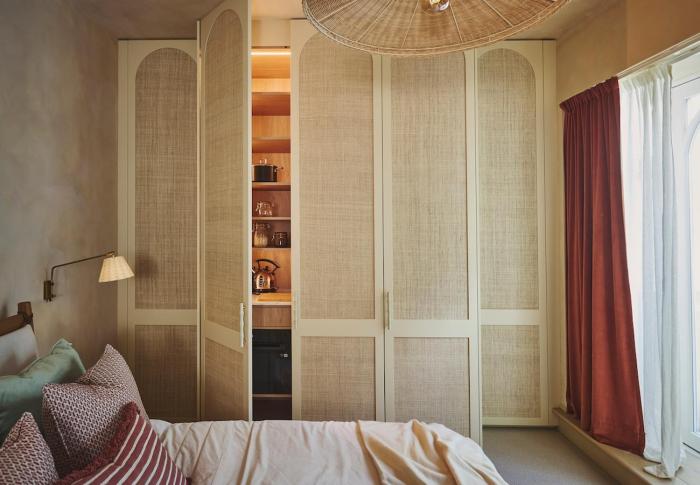 Stylish Private Basement Studio in Parsons Green