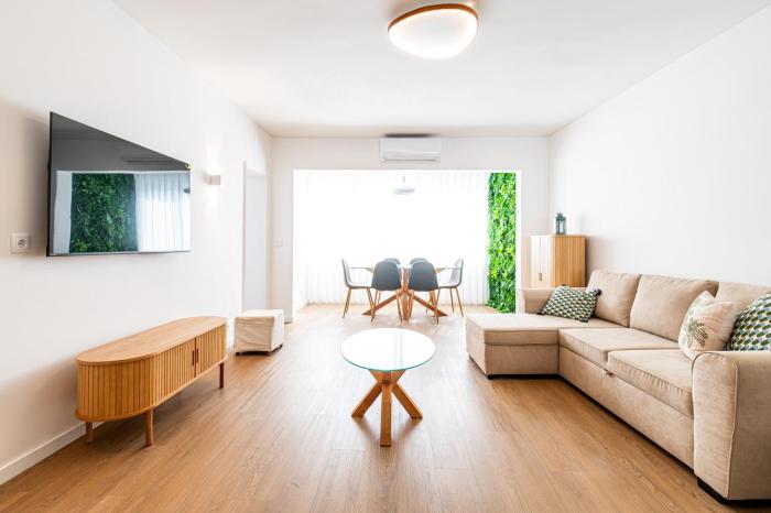 Charming Estoril Apt One Min Walk to the Beach