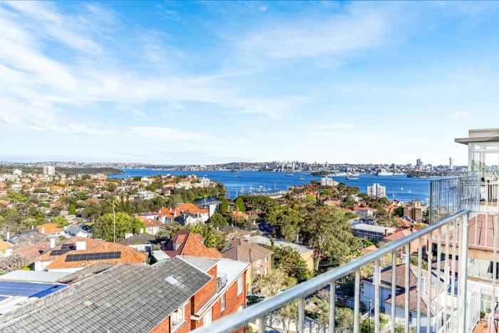 JoJos Place! Harbour views, 2 Beds and free parking