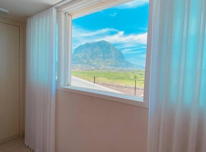 제주 웅장한 산방산뷰 사계2248 해무리동 감성숙소