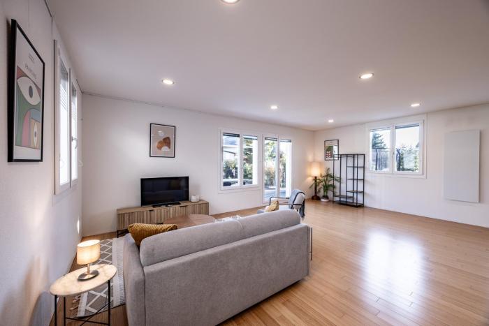 Stockhorn Loft - central, free parking, private