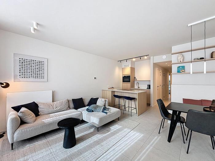 -Hannah- stijlvol,nieuw vakantieverblijf De Panne