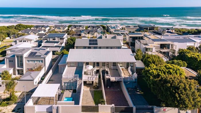 The Ocean Breeze Haven