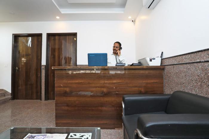 Hotel O by OYO Royal Stay