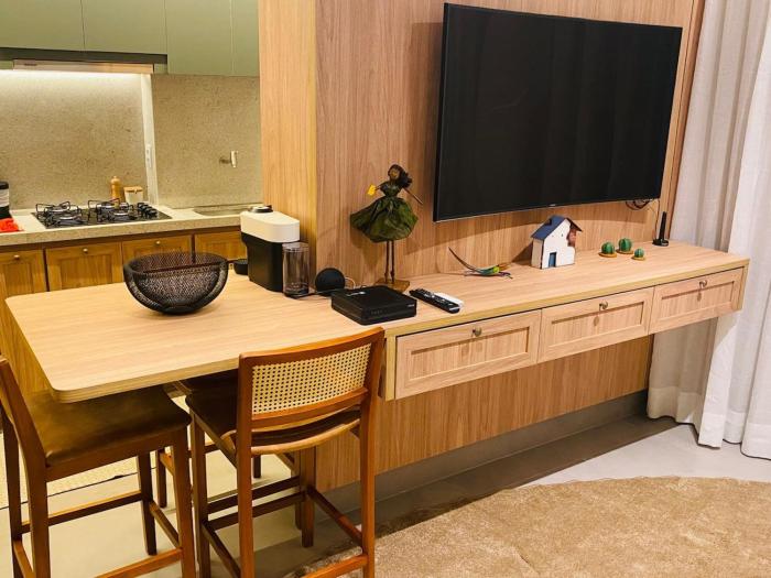 Apto de 2 quartos e Ar Condicionado perto do Praia Clube