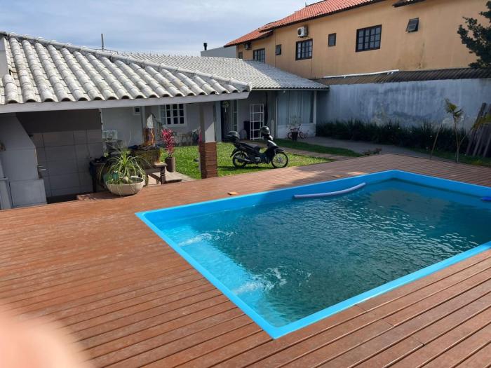 Casa com piscina Recanto