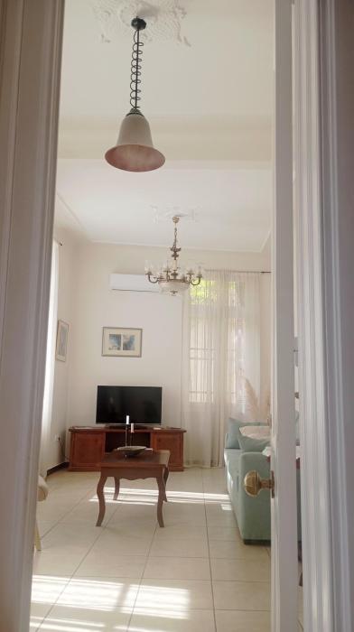 Calliopes Neoclassical Home in the heart of Plaka