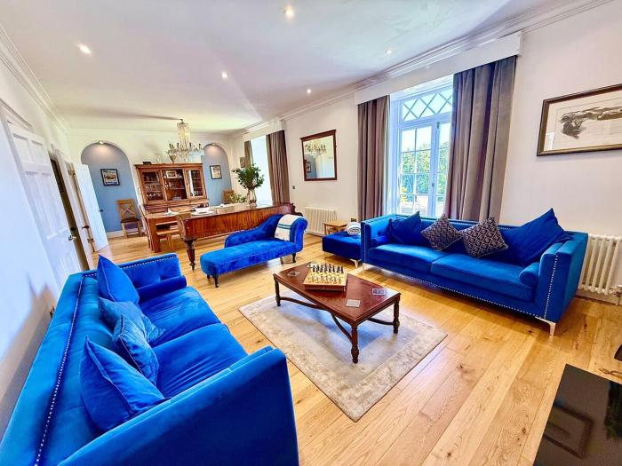 A Grand Georgian Grade II Manor House with Views in Laugharne