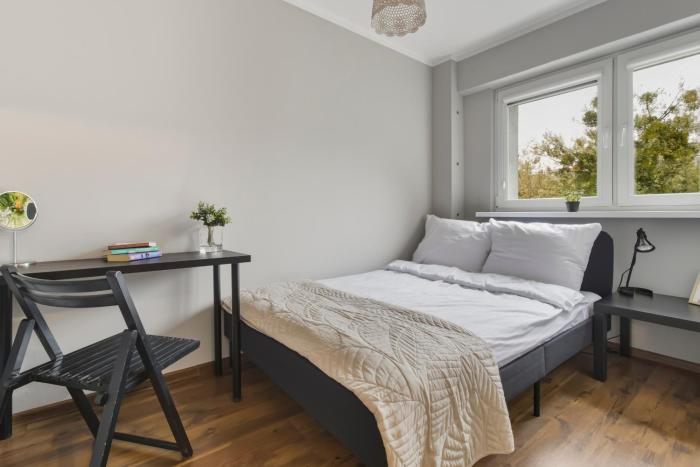 Wrzeciono 35 Urban Apartment by Solarento