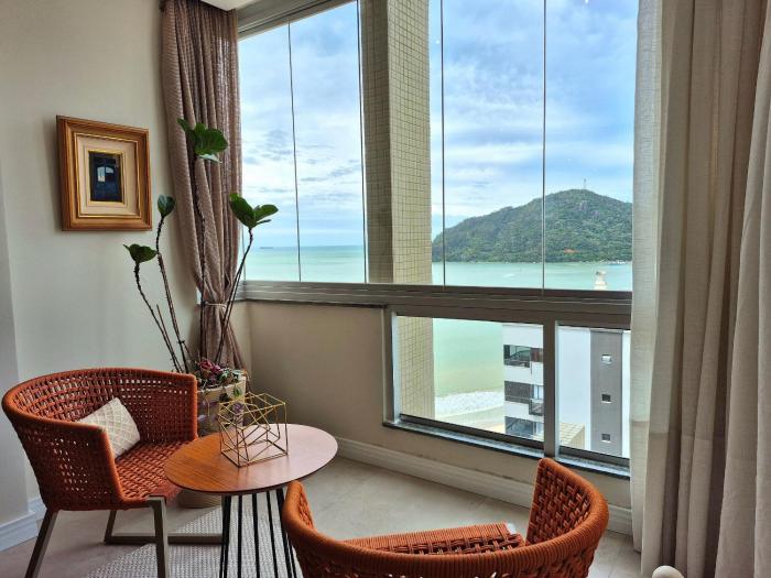 CURTA! |163| Charmoso frente mar | Barra Sul