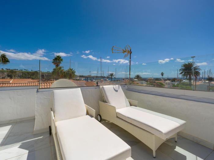 FaroQuilla Suites Pasito Blanco