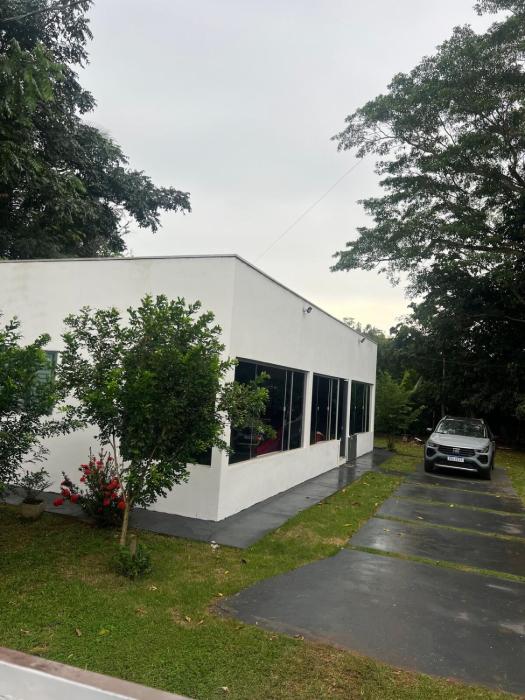 Rancho acesso ao rio São Lourenço