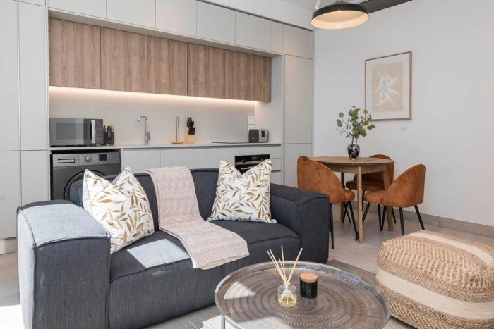 20th Floor One Bed apartment in the.Rubikm