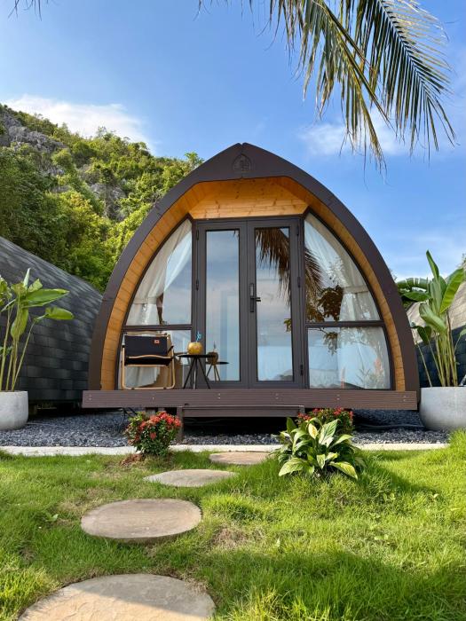 TiTi Beach Pods- Cat Ba Island Beachfront