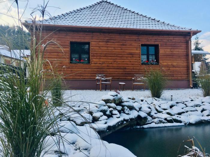 Mátrai pincés udvar