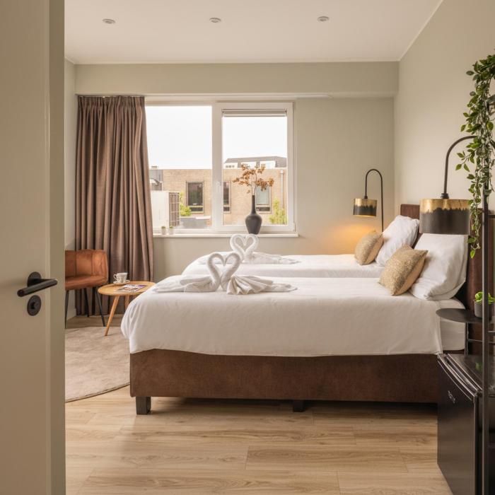 Hidden Gem Suite w Kitchen