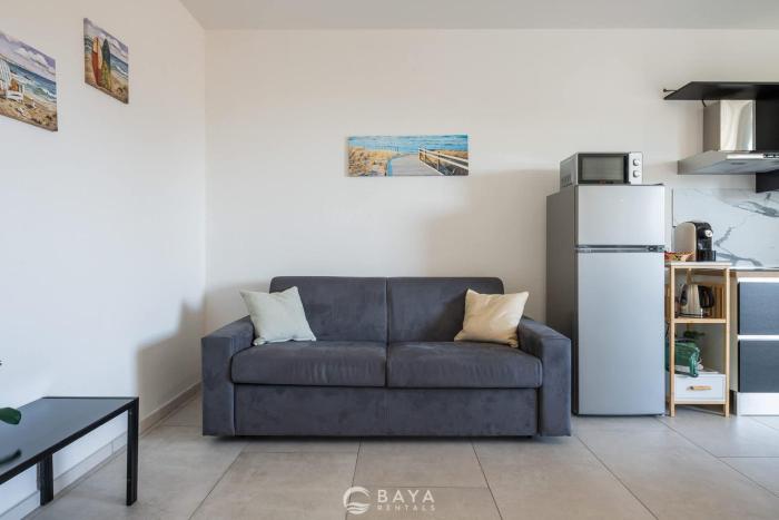 Modern 2BR Retreat in Pula - Bright & Quiet