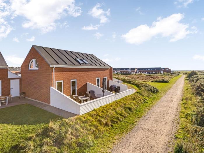 Apartment Hugo - 2-5km from the sea by Interhome