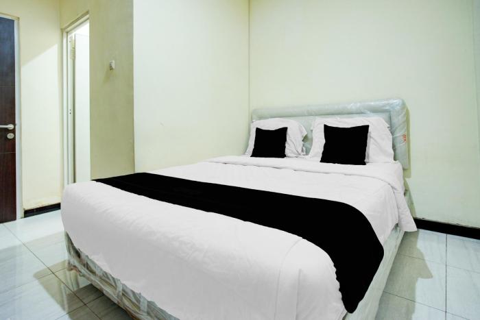 Hotel O Palembang near Palembang City Center Mall formerly Kostel 97