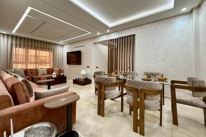 Two Bedroom Apartment with Pool